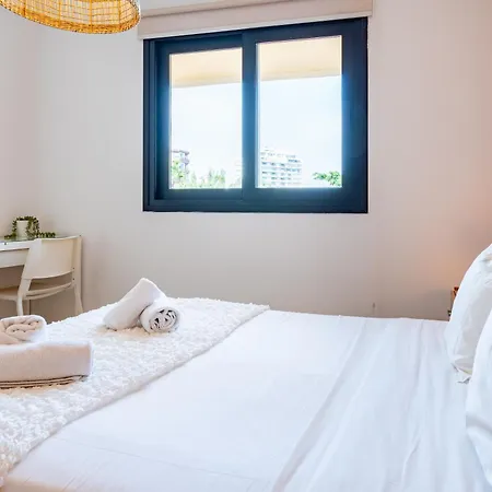 Lägenhet Odin - 1-br & Balcony In Cyprus *